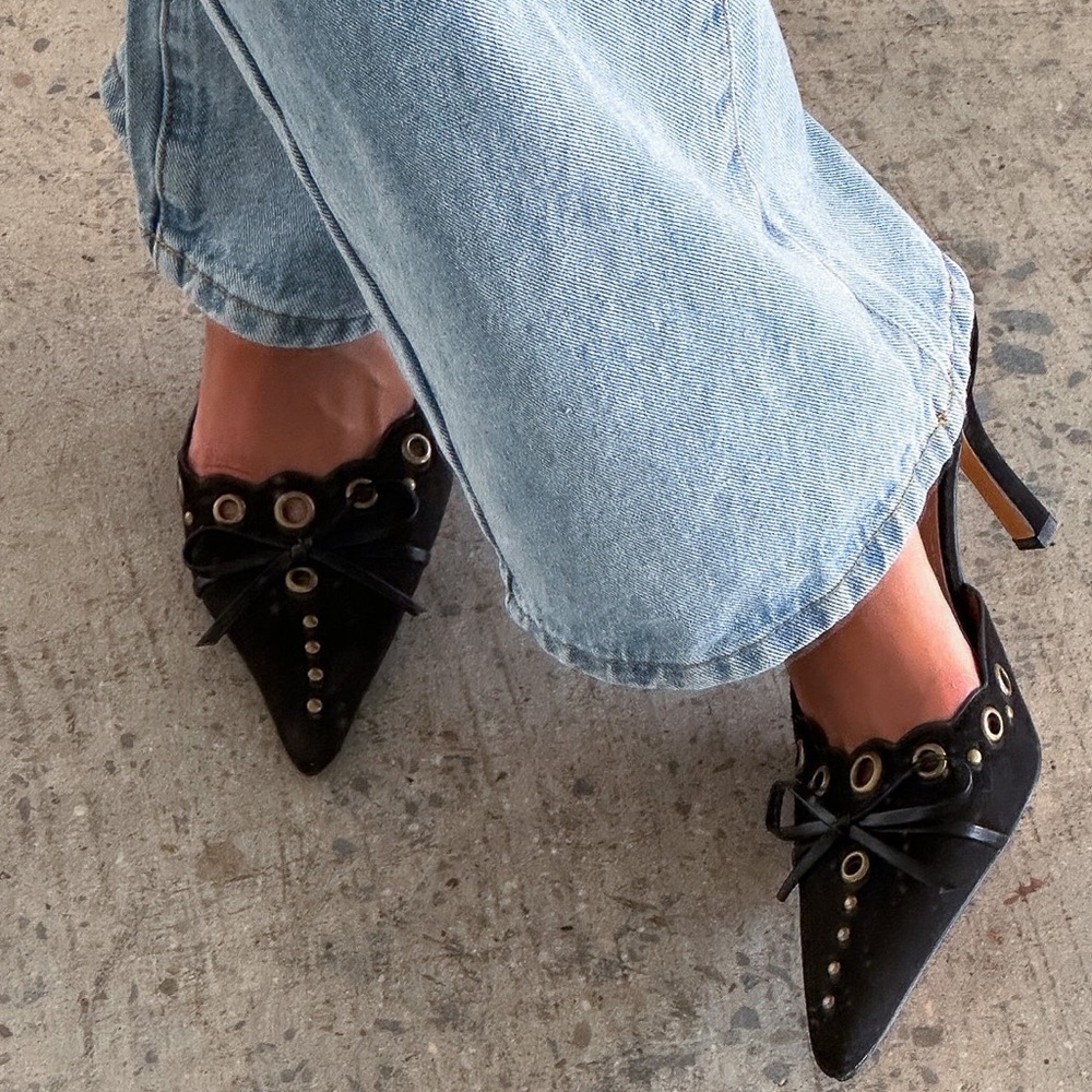 Black mule pumps with bow detail - Picture 3 of 5